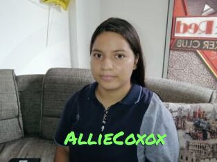 AllieCoxox Gros Seins