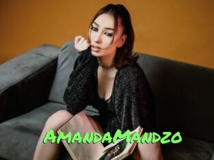 AmandaMandzo Gros Seins