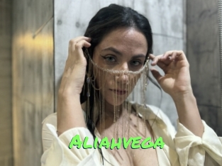 aliahvega Gros Seins