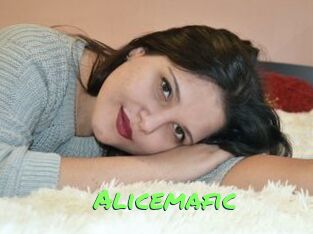 alicemafic Gros Seins