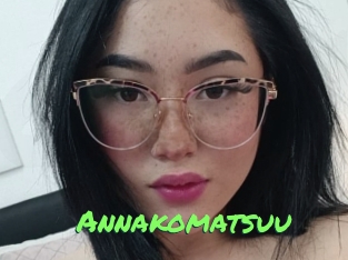 annakomatsuu Gros Seins