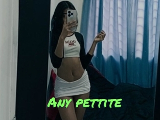 any_pettite Gros Seins