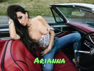 arianna Gros Seins