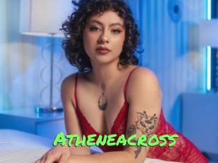 atheneacross Gros Seins