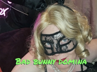 Bad_bunny_domina