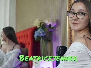 beatricejenner Gros Seins