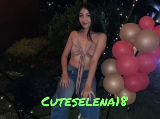 cuteselena18 Gros Seins