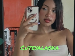 cuteyalaska Gros Seins