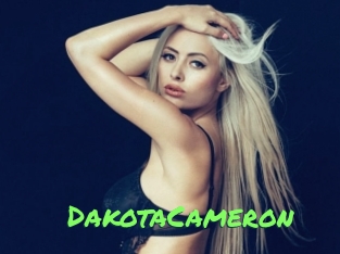 DakotaCameron Gros Seins