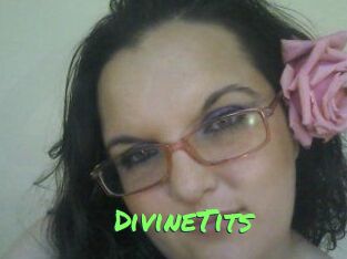 DivineTits Gros Seins