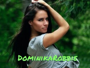 DominikaRobbie Gros Seins