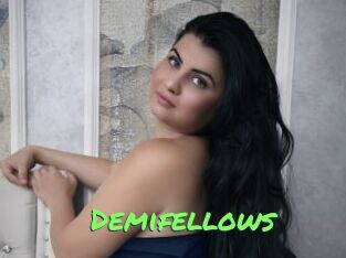 demifellows Gros Seins