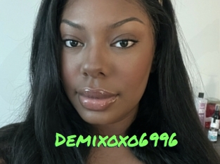 Demixoxo6996