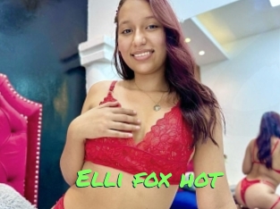 Elli_fox_hot