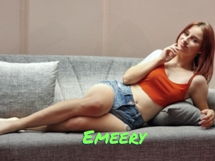 emeery Gros Seins