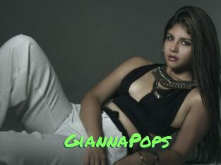 GiannaPops Gros Seins