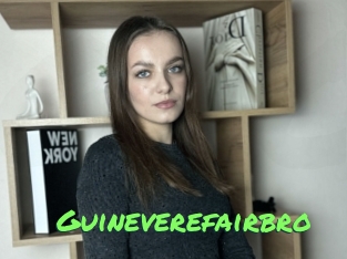 guineverefairbro Gros Seins