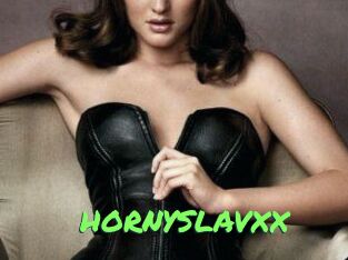 HORNYSLAVXX Gros Seins