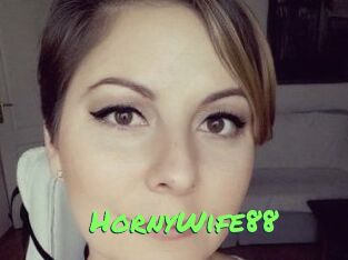 HornyWife88 Gros Seins