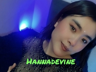 hannadevine Gros Seins