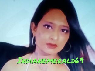 indianemerald69 Gros Seins
