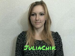 JuliaChik Gros Seins