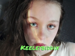 keeleybiddix Gros Seins