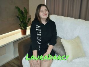 LauraDarcy Gros Seins