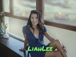 LiahLee Gros Seins