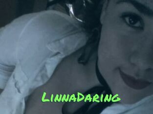 LinnaDaring Gros Seins