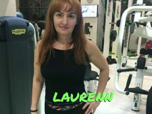 _LAURENN Gros Seins