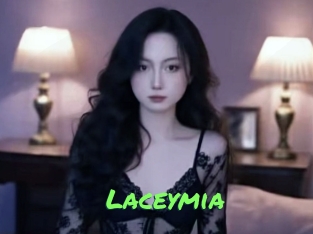 laceymia Gros Seins