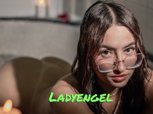 ladyengel Gros Seins