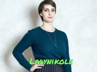 ladynikole Gros Seins