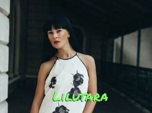 lilutara Gros Seins