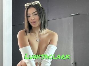 lunitaclark Gros Seins