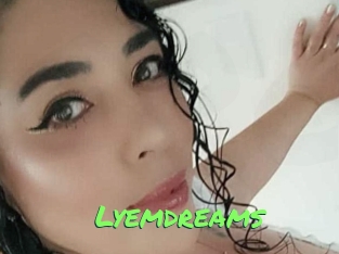 lyemdreams Gros Seins