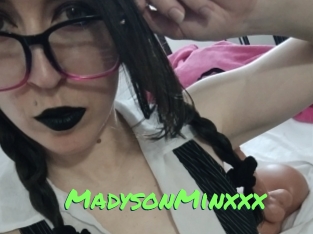MadysonMinxxx Gros Seins