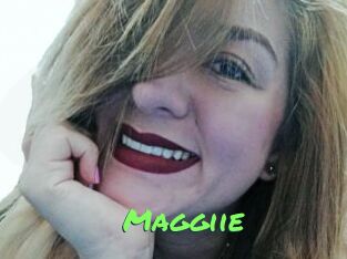 Maggiie Gros Seins