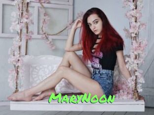 MaryNoon Gros Seins