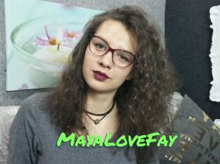 MayaLoveFay Gros Seins