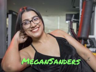 MeganSanders Gros Seins
