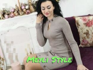 Meyli_Style Gros Seins