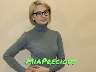 MiaPrecious Gros Seins