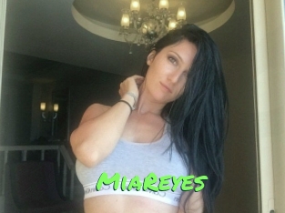 MiaReyes