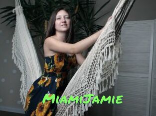 MiamiJamie Gros Seins