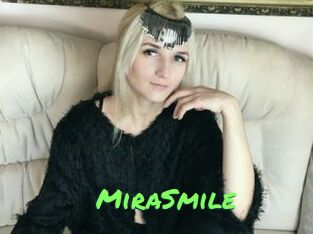 MiraSmile Gros Seins