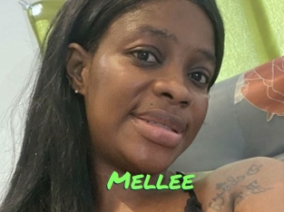 mellee Gros Seins