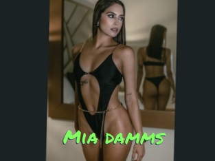 Mia_damms
