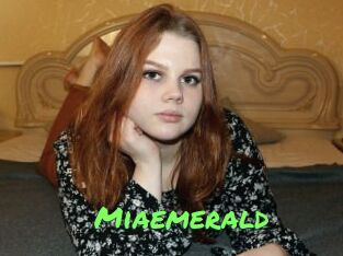 miaemerald Gros Seins